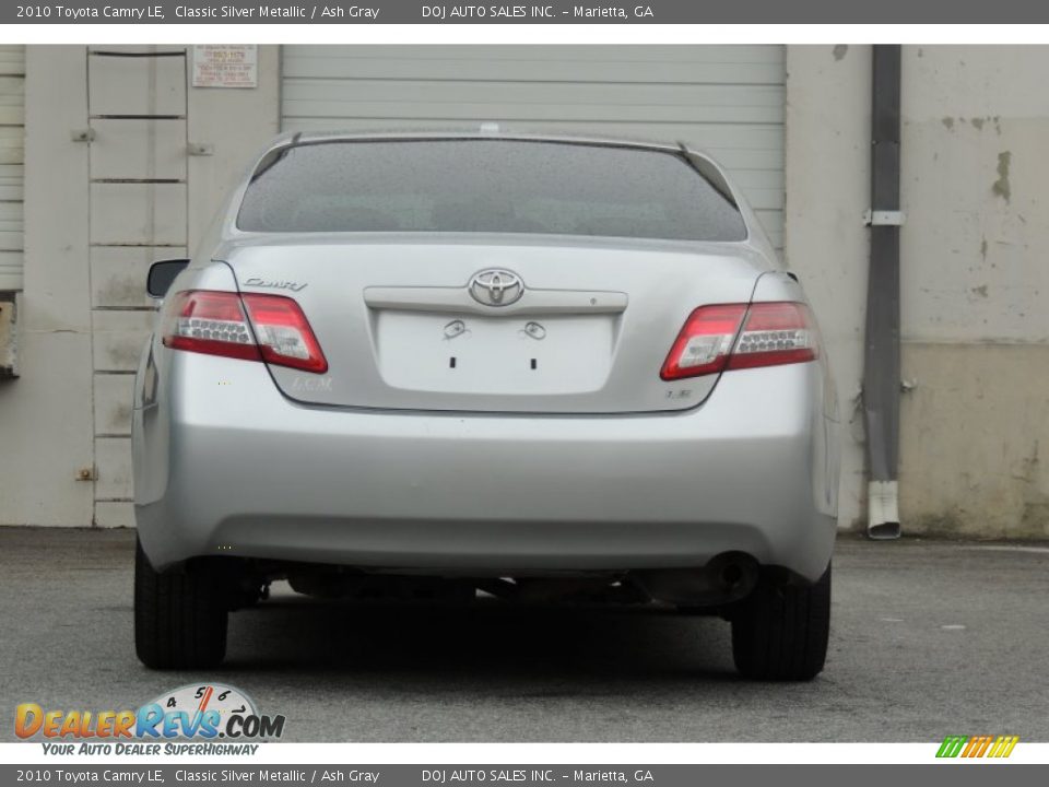 2010 Toyota Camry LE Classic Silver Metallic / Ash Gray Photo #30