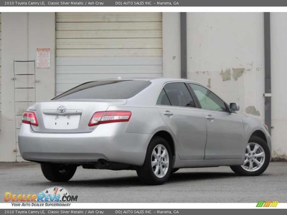2010 Toyota Camry LE Classic Silver Metallic / Ash Gray Photo #32