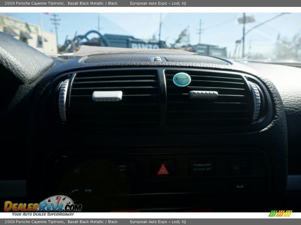 2009 Porsche Cayenne Tiptronic Basalt Black Metallic / Black Photo #17
