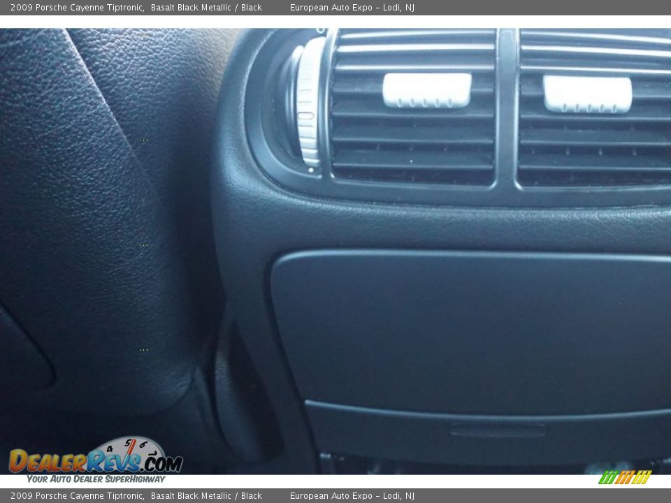 2009 Porsche Cayenne Tiptronic Basalt Black Metallic / Black Photo #31