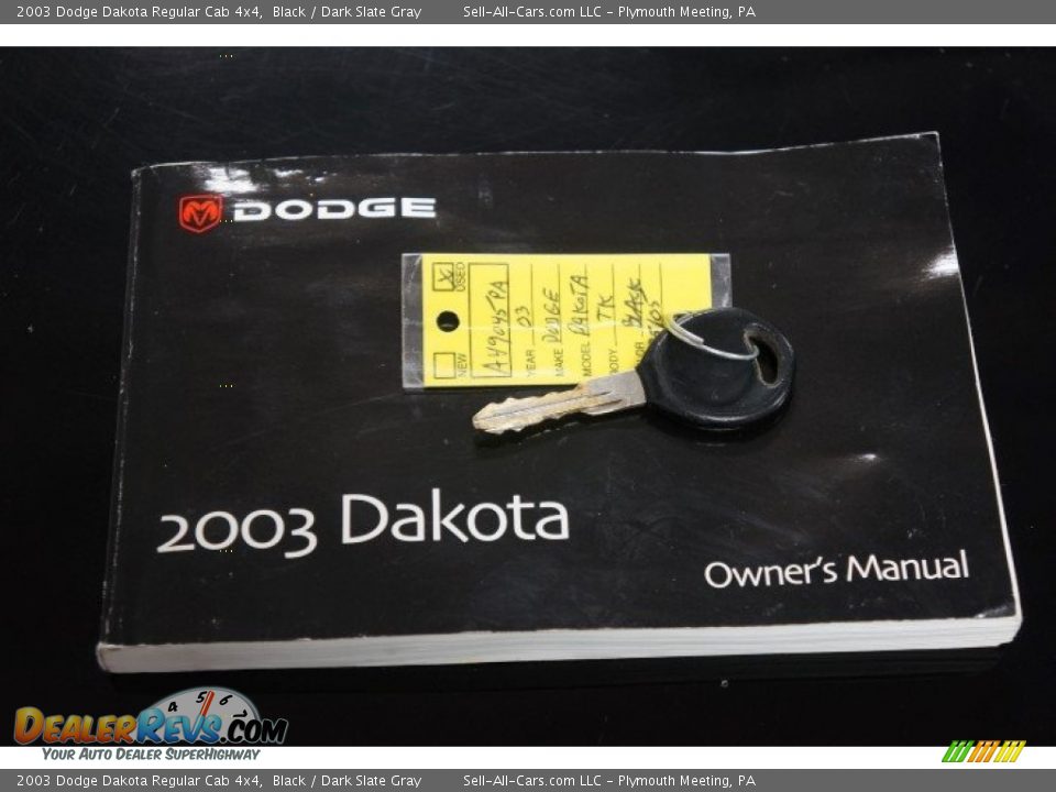 2003 Dodge Dakota Regular Cab 4x4 Black / Dark Slate Gray Photo #30