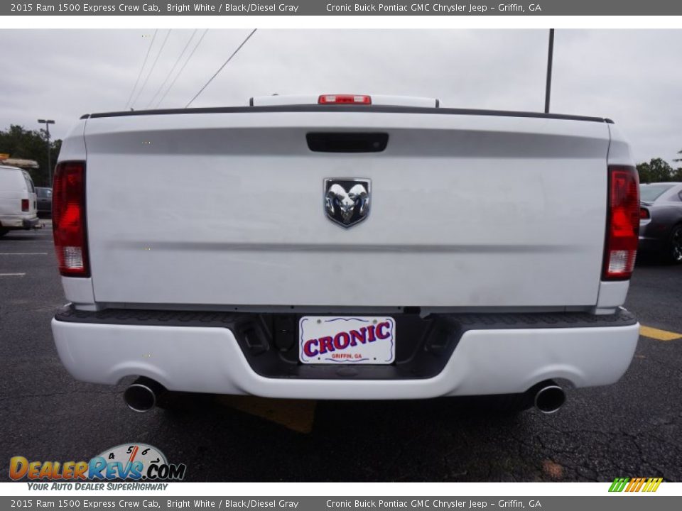 2015 Ram 1500 Express Crew Cab Bright White / Black/Diesel Gray Photo #6