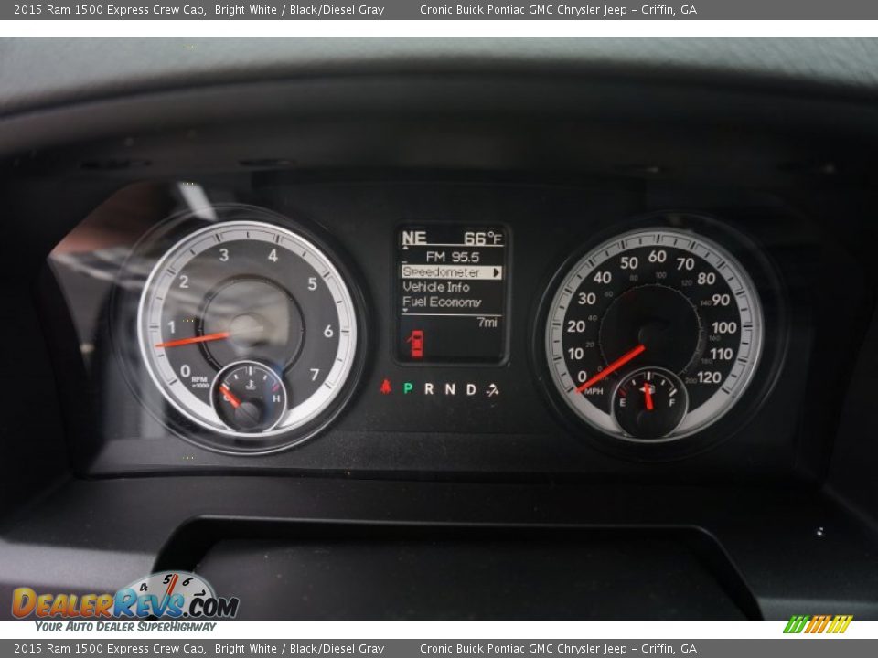 2015 Ram 1500 Express Crew Cab Bright White / Black/Diesel Gray Photo #16