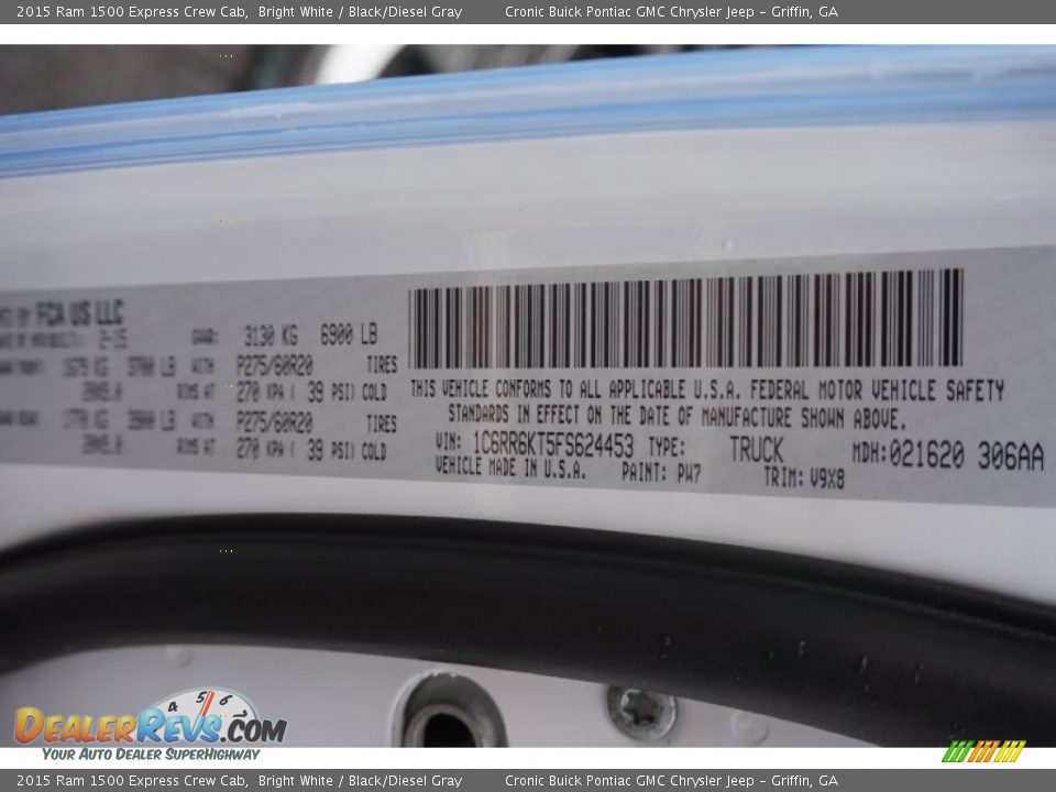 2015 Ram 1500 Express Crew Cab Bright White / Black/Diesel Gray Photo #18