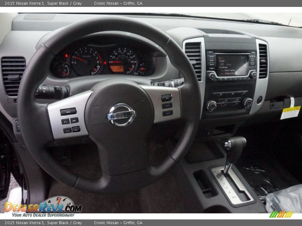 Dashboard of 2015 Nissan Xterra S Photo #10