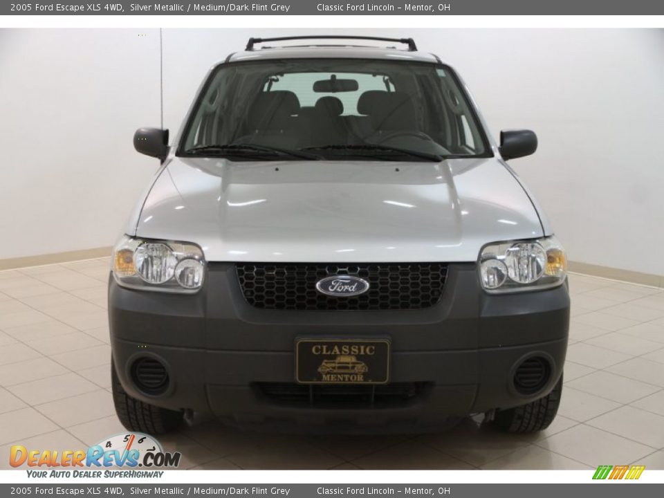 Silver Metallic 2005 Ford Escape XLS 4WD Photo #2