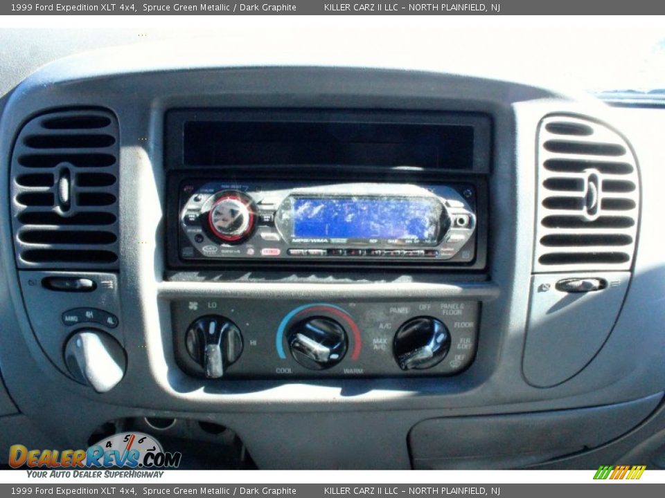 1999 Ford Expedition XLT 4x4 Spruce Green Metallic / Dark Graphite Photo #18