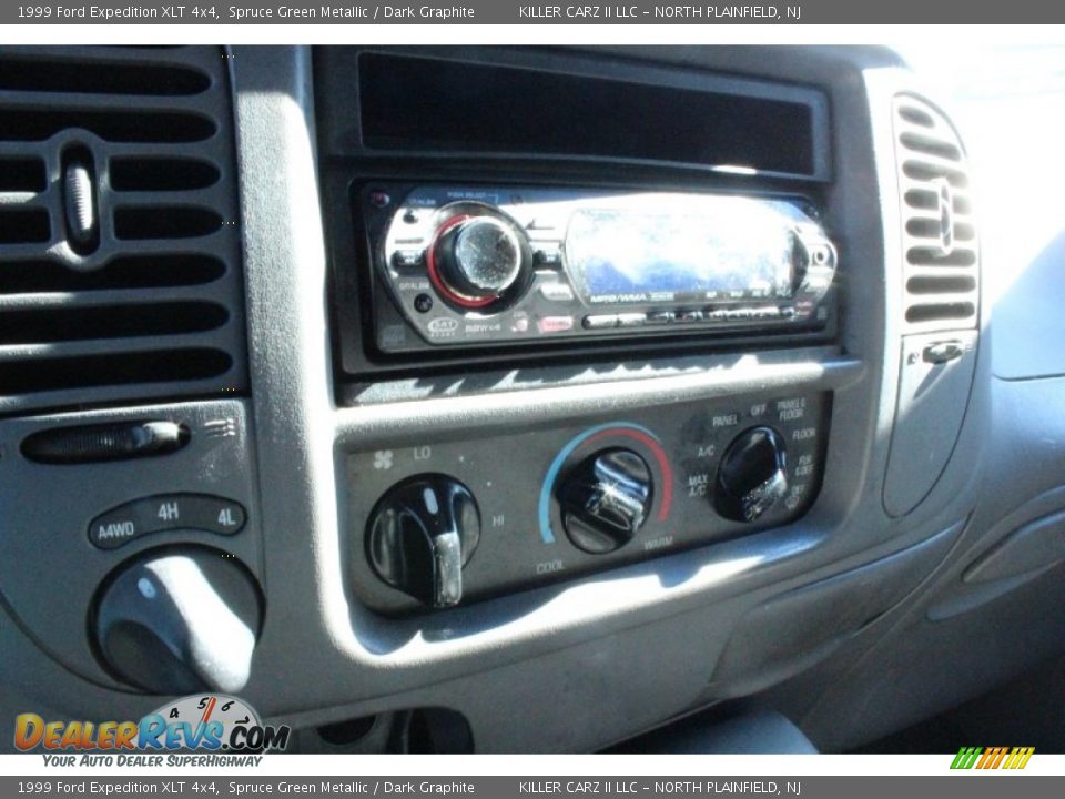 1999 Ford Expedition XLT 4x4 Spruce Green Metallic / Dark Graphite Photo #19