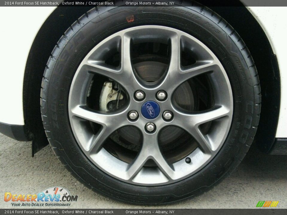 2014 Ford Focus SE Hatchback Oxford White / Charcoal Black Photo #9