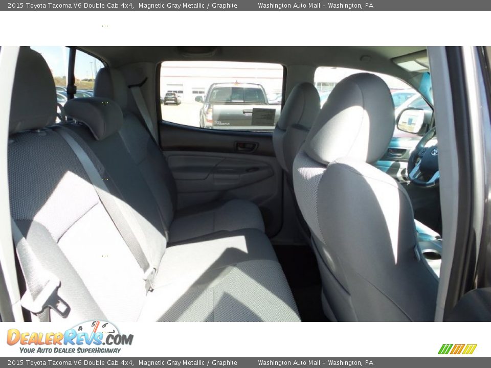 2015 Toyota Tacoma V6 Double Cab 4x4 Magnetic Gray Metallic / Graphite Photo #15