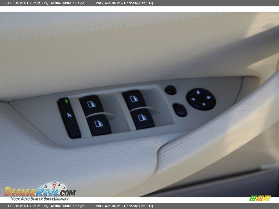 2013 BMW X1 xDrive 28i Alpine White / Beige Photo #10