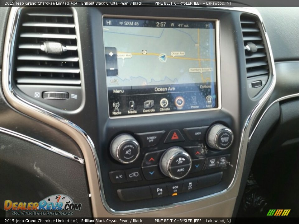 2015 Jeep Grand Cherokee Limited 4x4 Brilliant Black Crystal Pearl / Black Photo #10