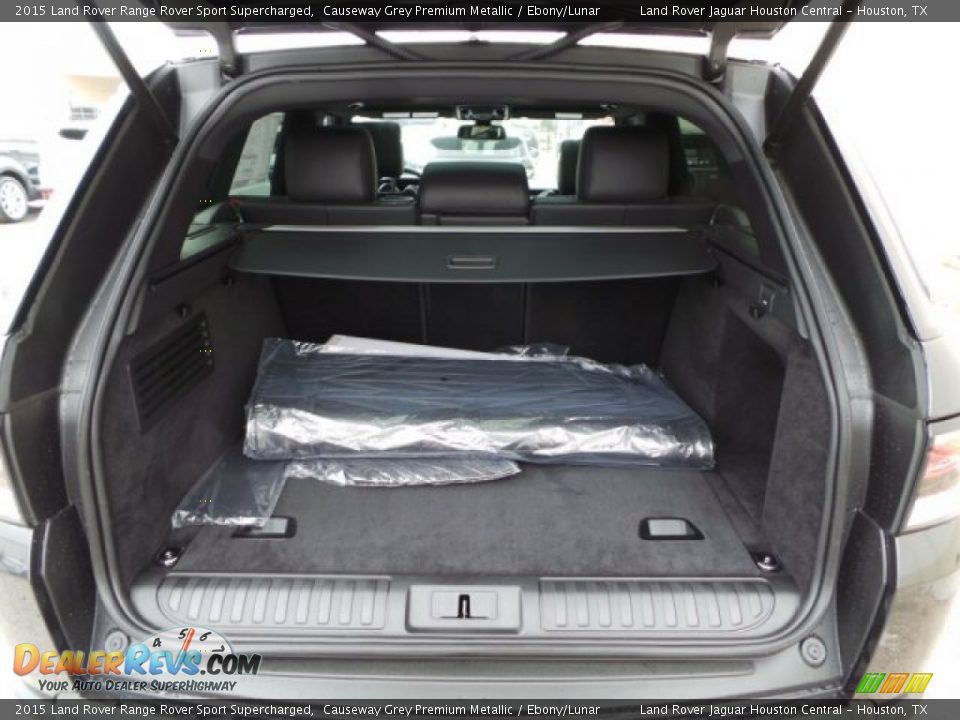 2015 Land Rover Range Rover Sport Supercharged Trunk Photo #30