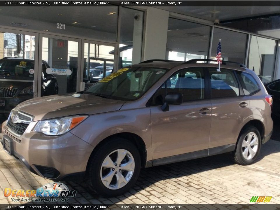 Front 3/4 View of 2015 Subaru Forester 2.5i Photo #1