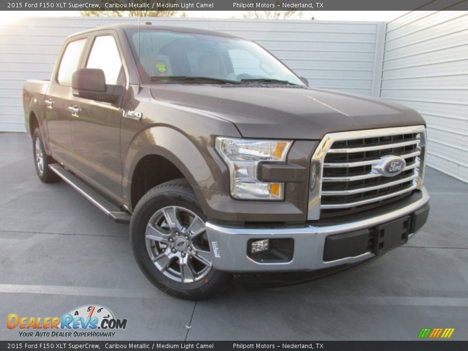Front 3/4 View of 2015 Ford F150 XLT SuperCrew Photo #1