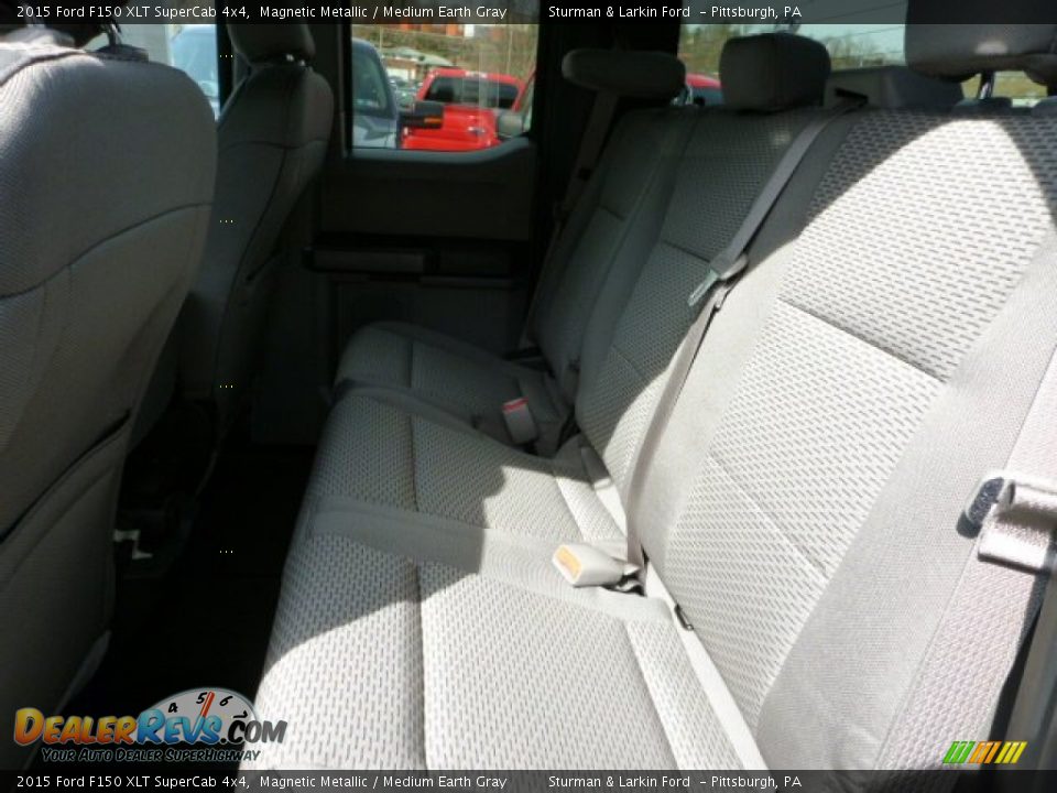 Rear Seat of 2015 Ford F150 XLT SuperCab 4x4 Photo #9