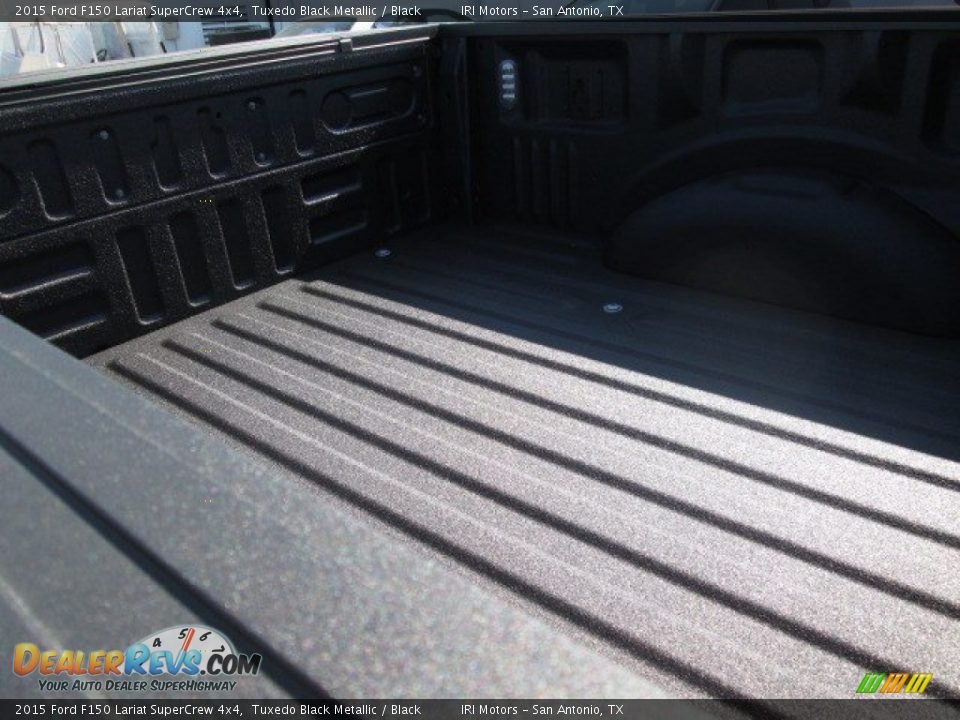2015 Ford F150 Lariat SuperCrew 4x4 Tuxedo Black Metallic / Black Photo #18