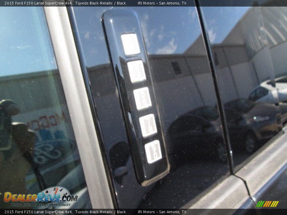 2015 Ford F150 Lariat SuperCrew 4x4 Tuxedo Black Metallic / Black Photo #30