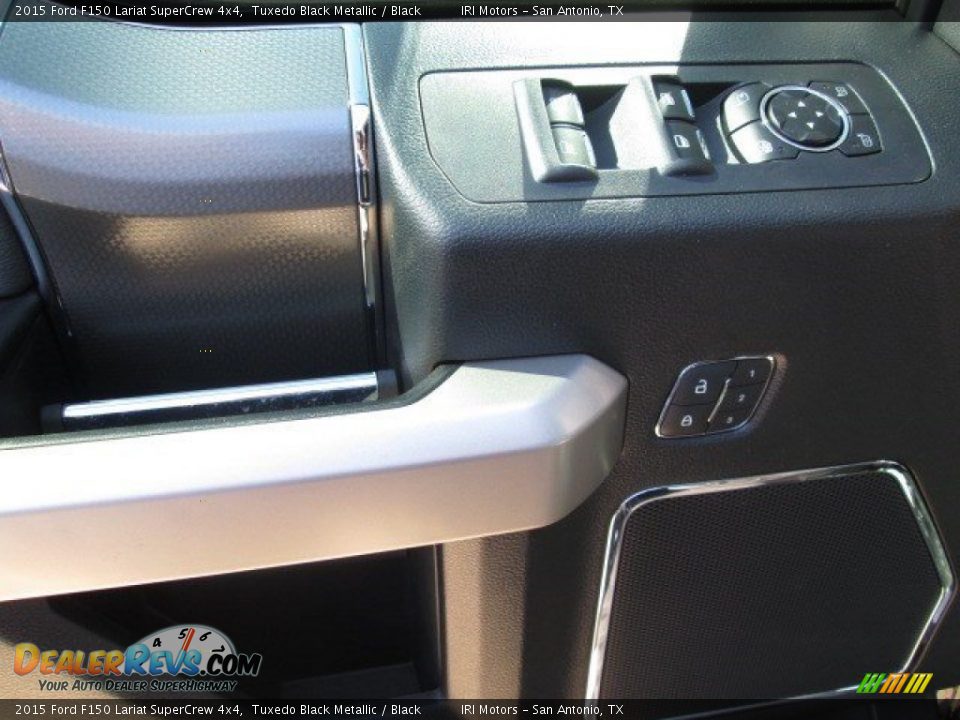 2015 Ford F150 Lariat SuperCrew 4x4 Tuxedo Black Metallic / Black Photo #32