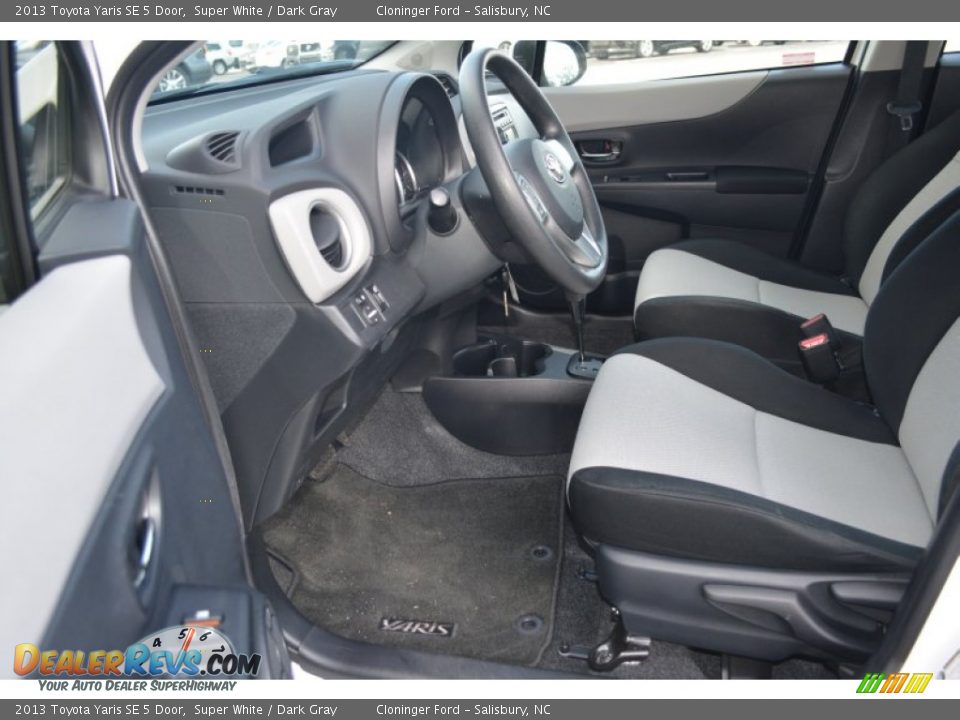 2013 Toyota Yaris SE 5 Door Super White / Dark Gray Photo #10