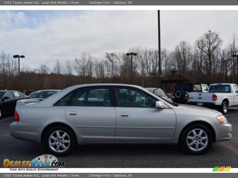 2002 Toyota Avalon XLS Lunar Mist Metallic / Stone Photo #2