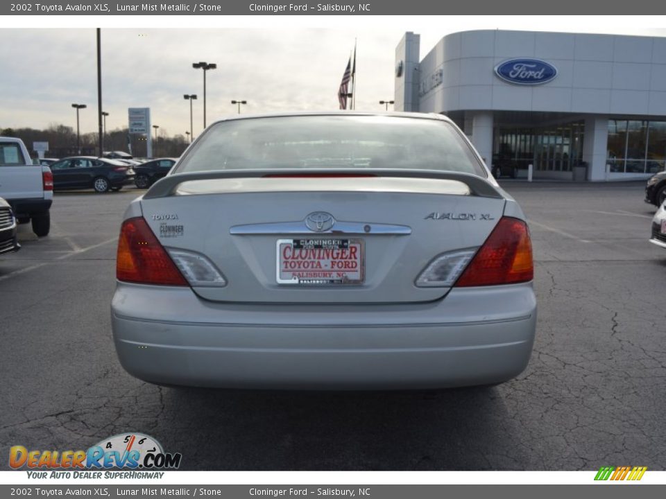 2002 Toyota Avalon XLS Lunar Mist Metallic / Stone Photo #4