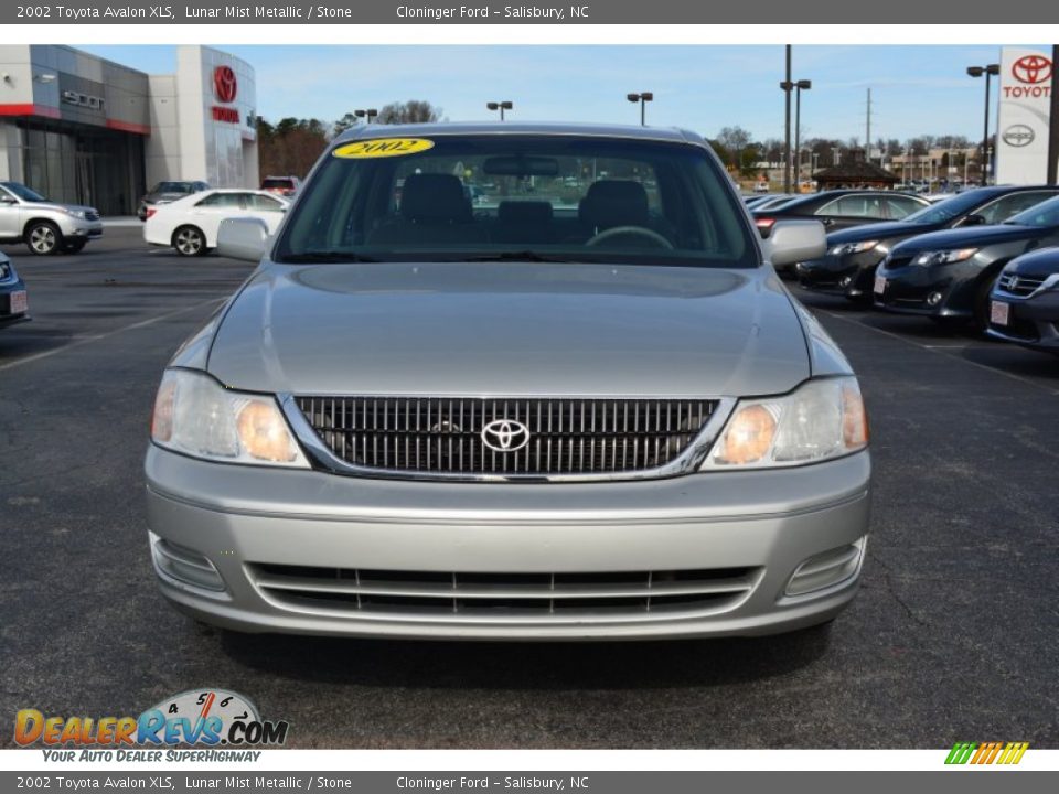 2002 Toyota Avalon XLS Lunar Mist Metallic / Stone Photo #28