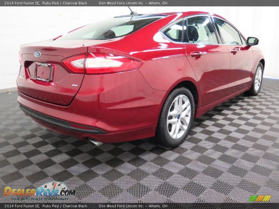2014 Ford Fusion SE Ruby Red / Charcoal Black Photo #6