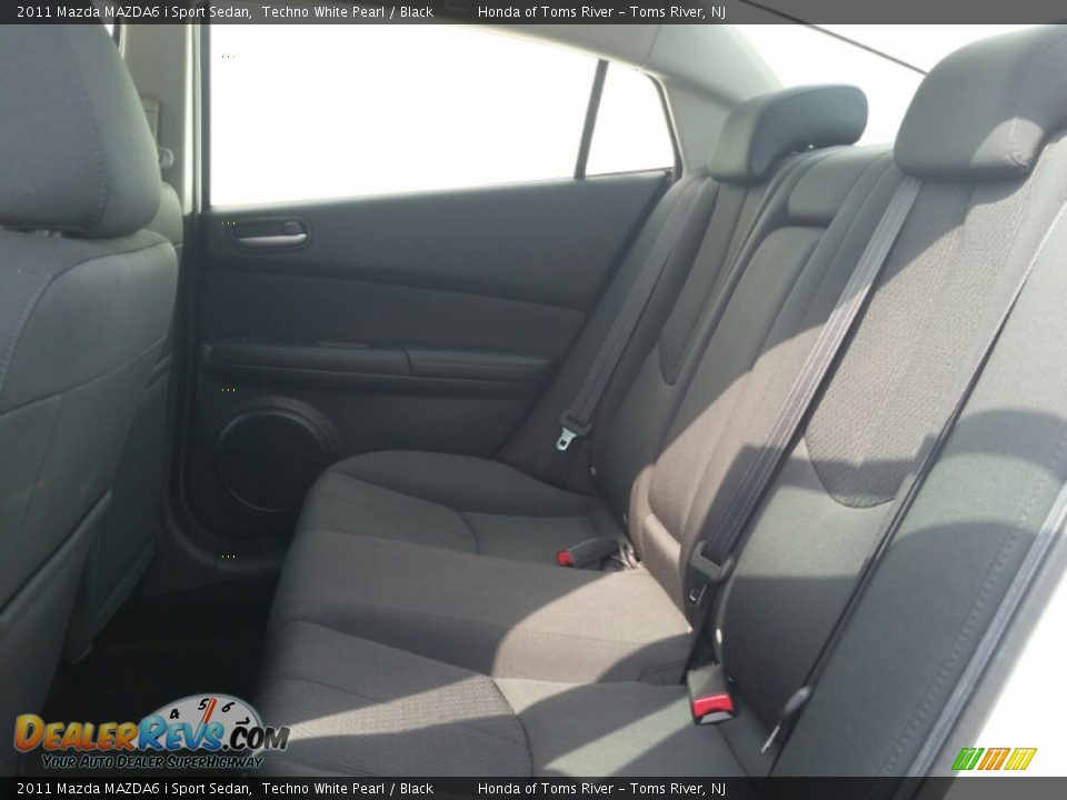 2011 Mazda MAZDA6 i Sport Sedan Techno White Pearl / Black Photo #10
