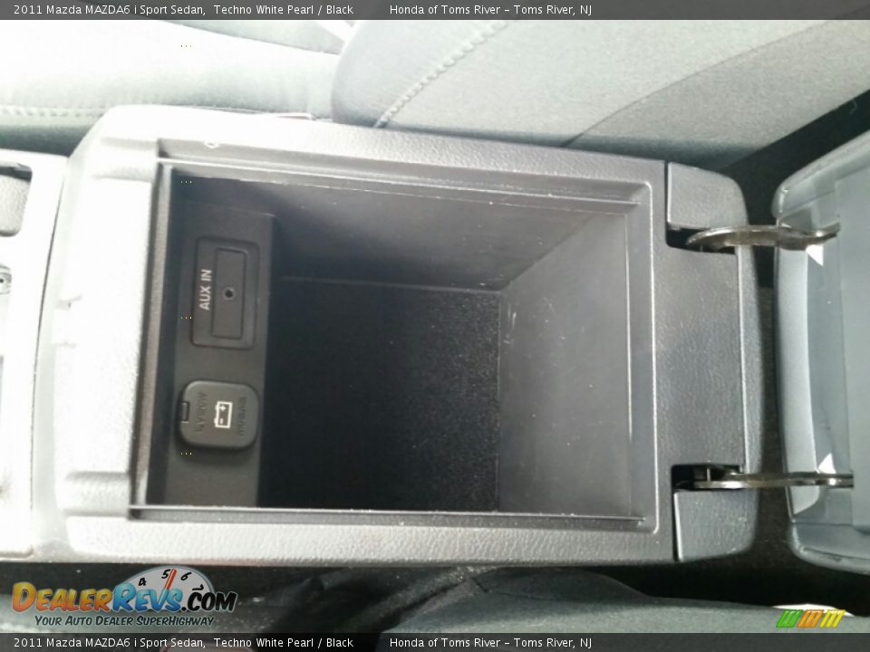 2011 Mazda MAZDA6 i Sport Sedan Techno White Pearl / Black Photo #19