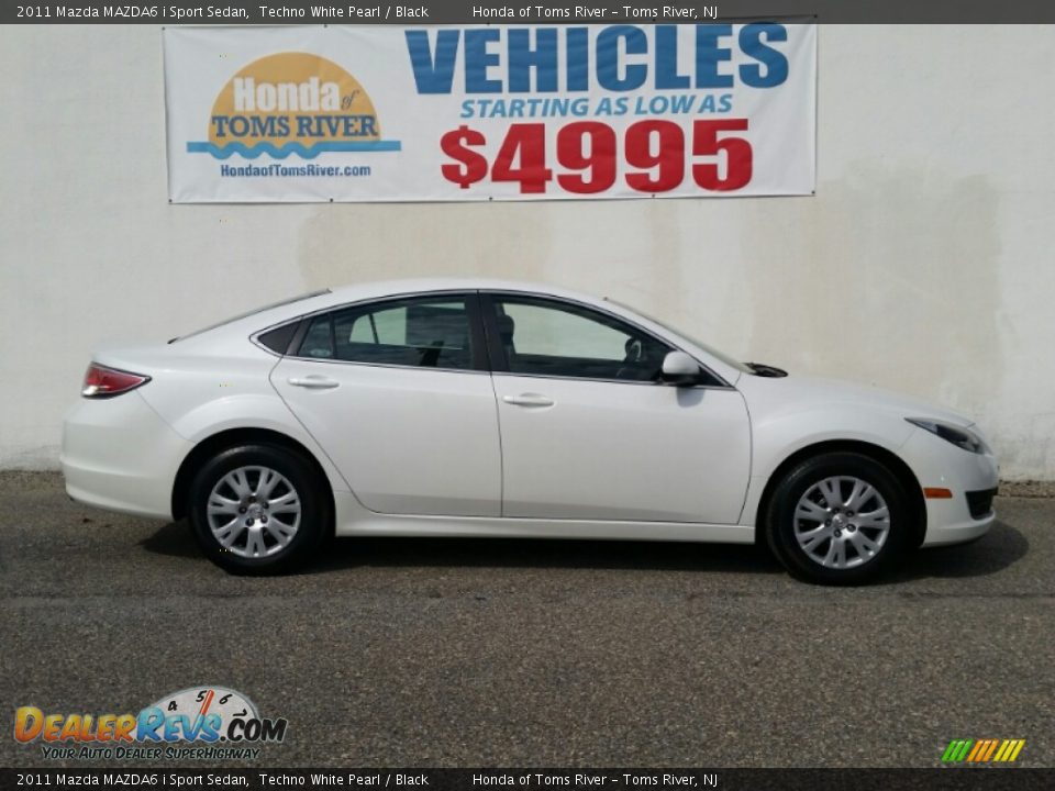 2011 Mazda MAZDA6 i Sport Sedan Techno White Pearl / Black Photo #25