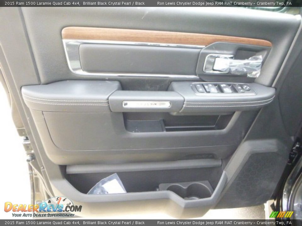 2015 Ram 1500 Laramie Quad Cab 4x4 Brilliant Black Crystal Pearl / Black Photo #16