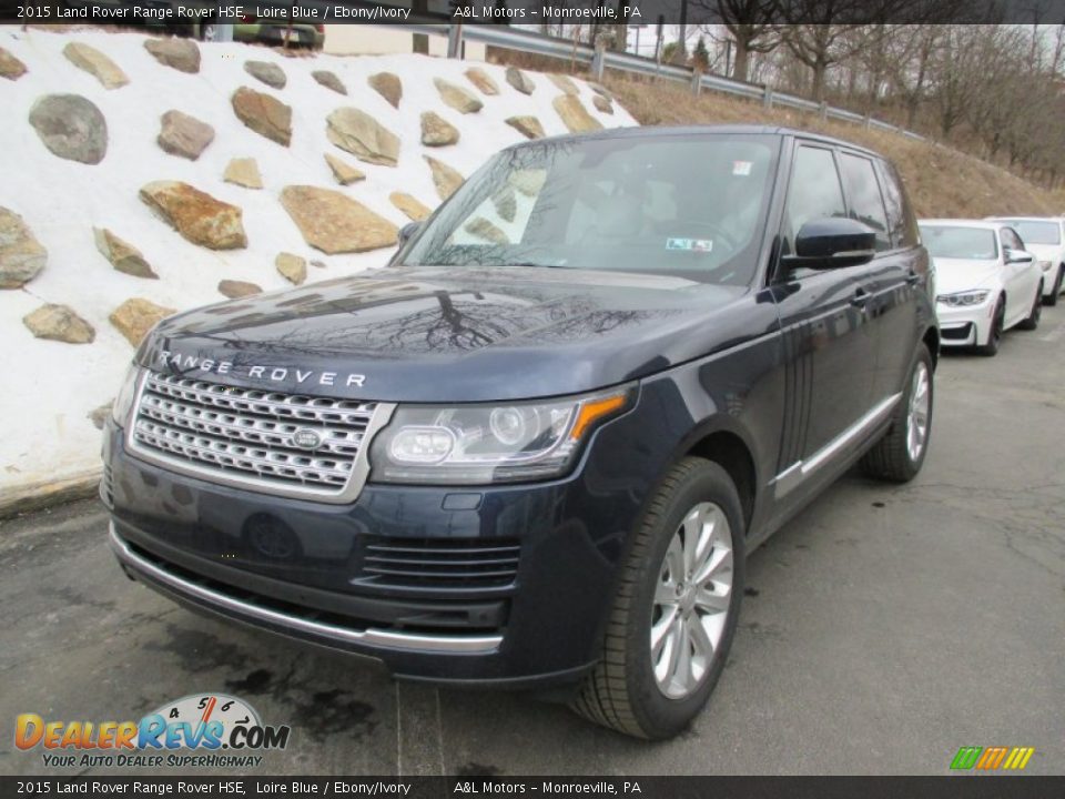 Front 3/4 View of 2015 Land Rover Range Rover HSE Photo #9