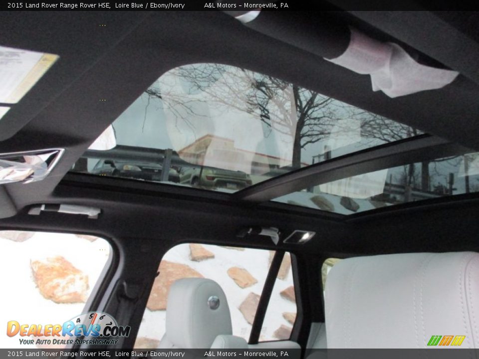 Sunroof of 2015 Land Rover Range Rover HSE Photo #11