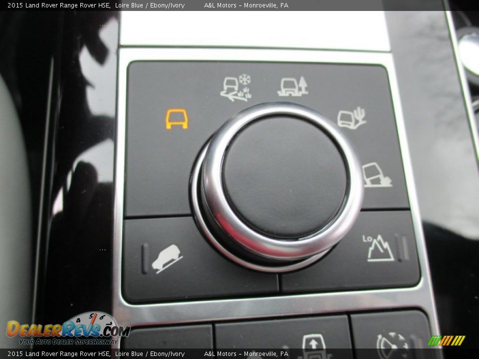 Controls of 2015 Land Rover Range Rover HSE Photo #18
