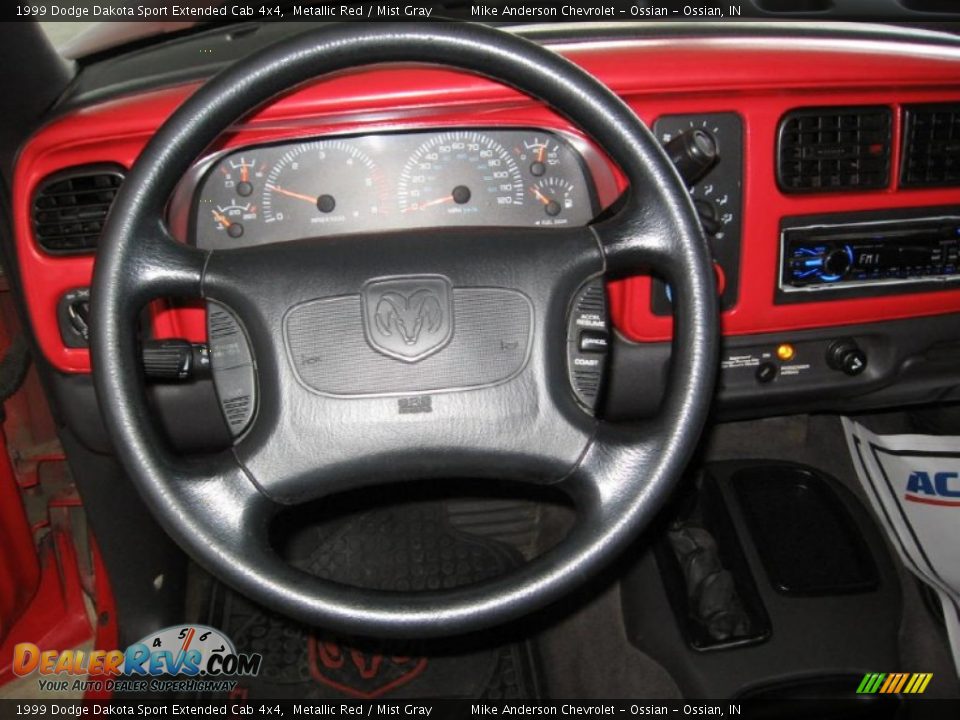 1999 Dodge Dakota Sport Extended Cab 4x4 Metallic Red / Mist Gray Photo #4