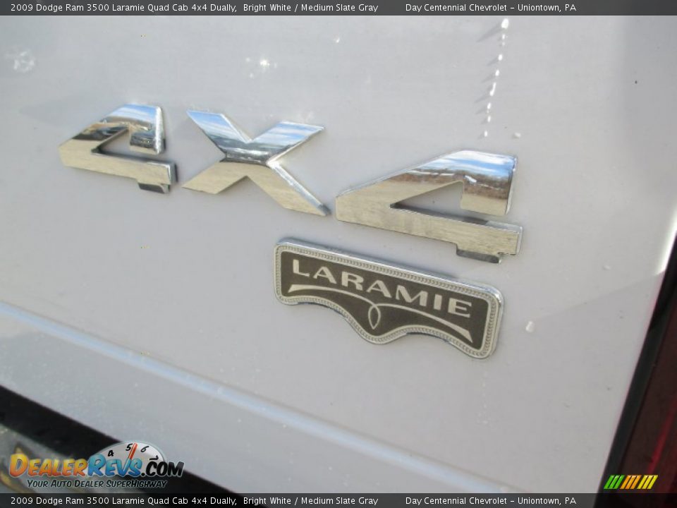 2009 Dodge Ram 3500 Laramie Quad Cab 4x4 Dually Bright White / Medium Slate Gray Photo #9