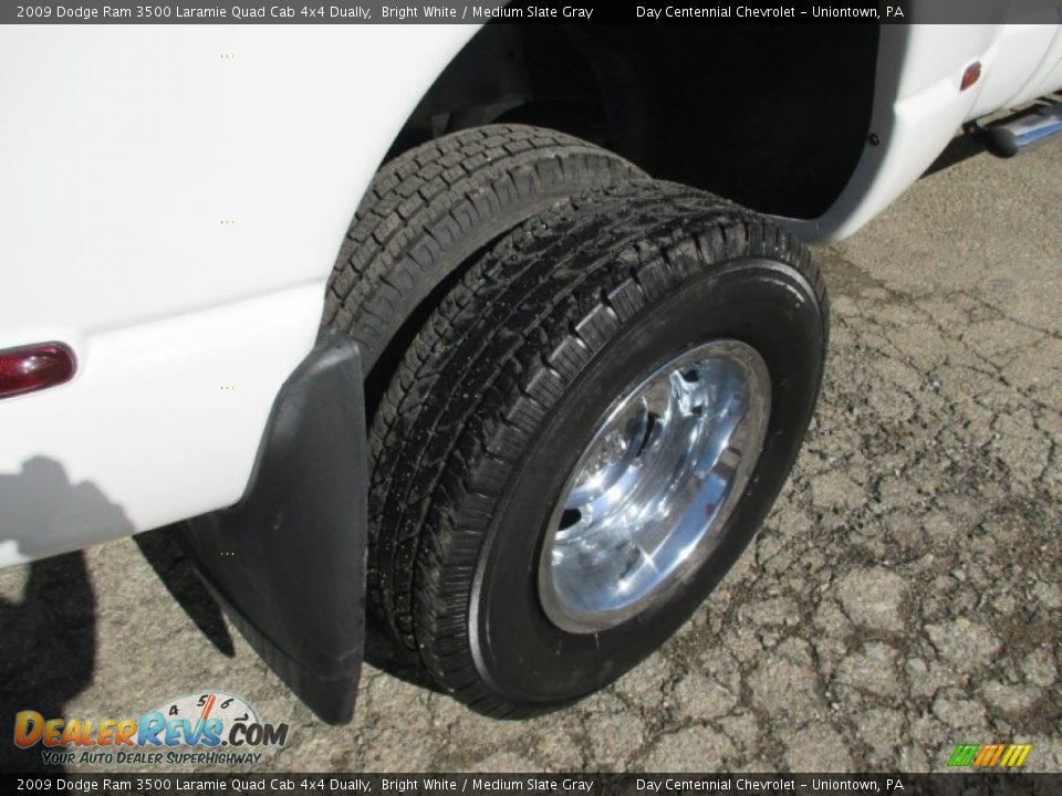 2009 Dodge Ram 3500 Laramie Quad Cab 4x4 Dually Bright White / Medium Slate Gray Photo #10
