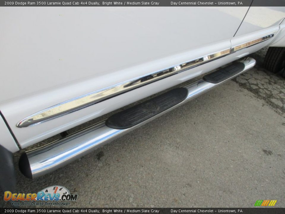 2009 Dodge Ram 3500 Laramie Quad Cab 4x4 Dually Bright White / Medium Slate Gray Photo #18