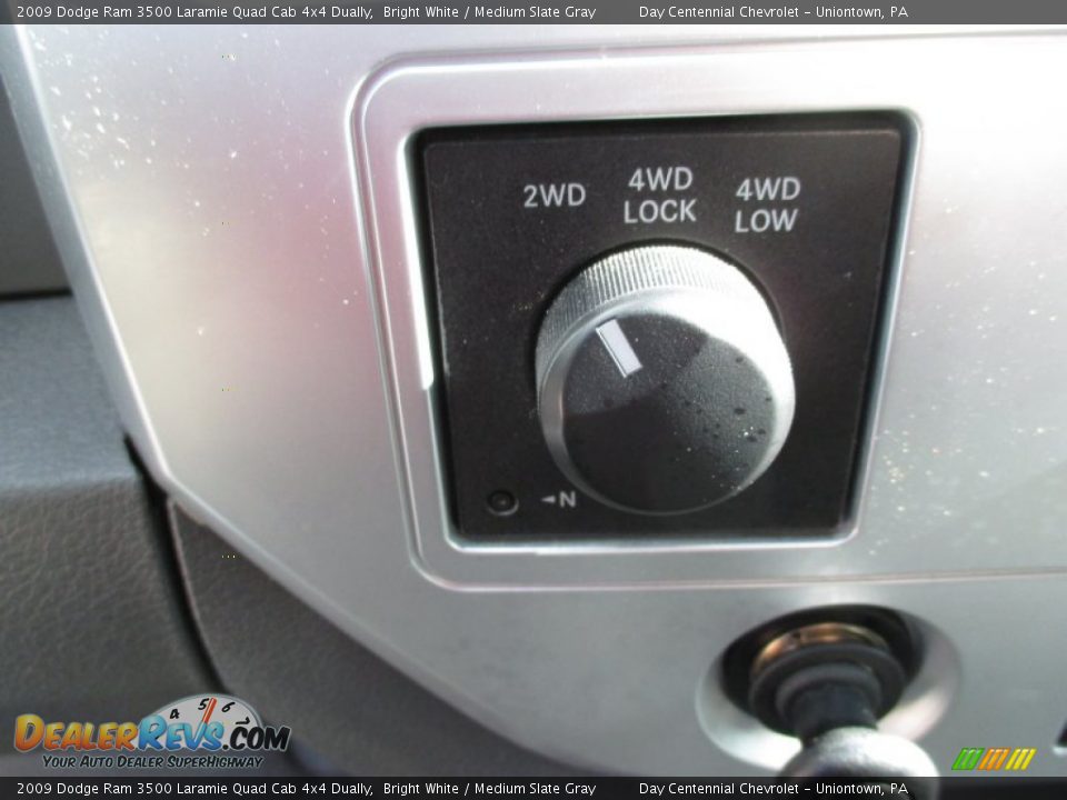 2009 Dodge Ram 3500 Laramie Quad Cab 4x4 Dually Bright White / Medium Slate Gray Photo #28