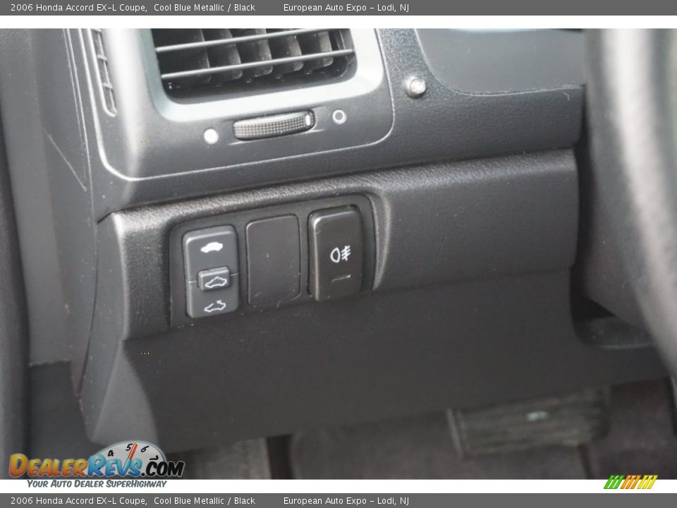 2006 Honda Accord EX-L Coupe Cool Blue Metallic / Black Photo #11