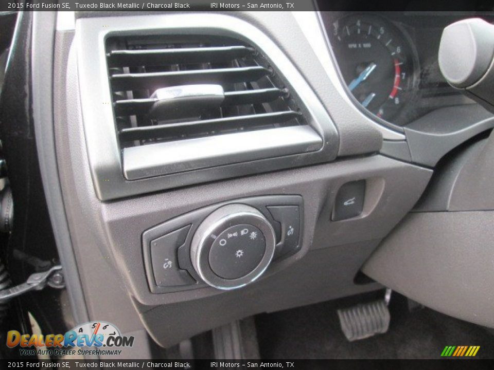 2015 Ford Fusion SE Tuxedo Black Metallic / Charcoal Black Photo #20