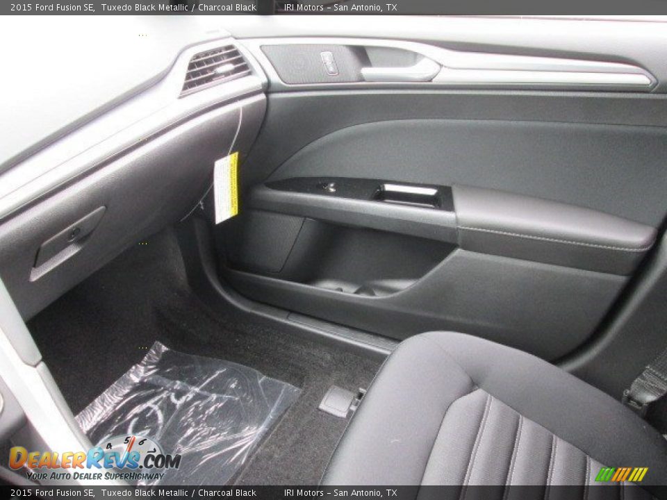 2015 Ford Fusion SE Tuxedo Black Metallic / Charcoal Black Photo #27