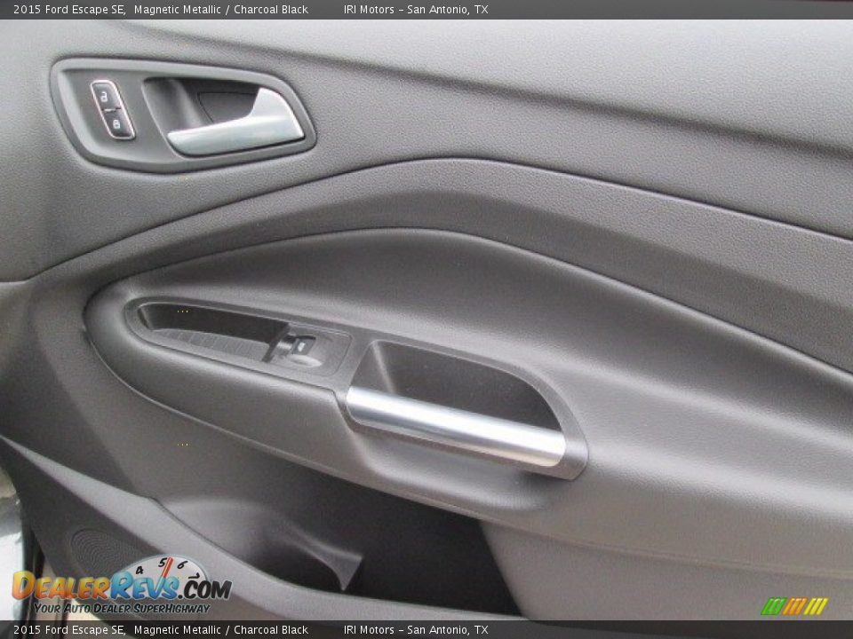 2015 Ford Escape SE Magnetic Metallic / Charcoal Black Photo #19