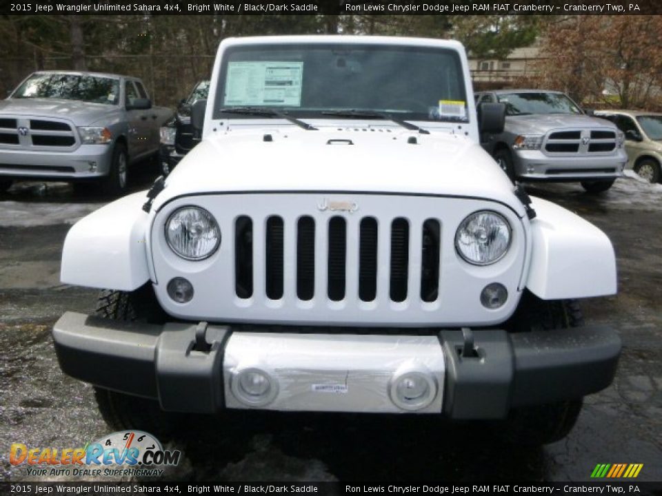 2015 Jeep Wrangler Unlimited Sahara 4x4 Bright White / Black/Dark Saddle Photo #10
