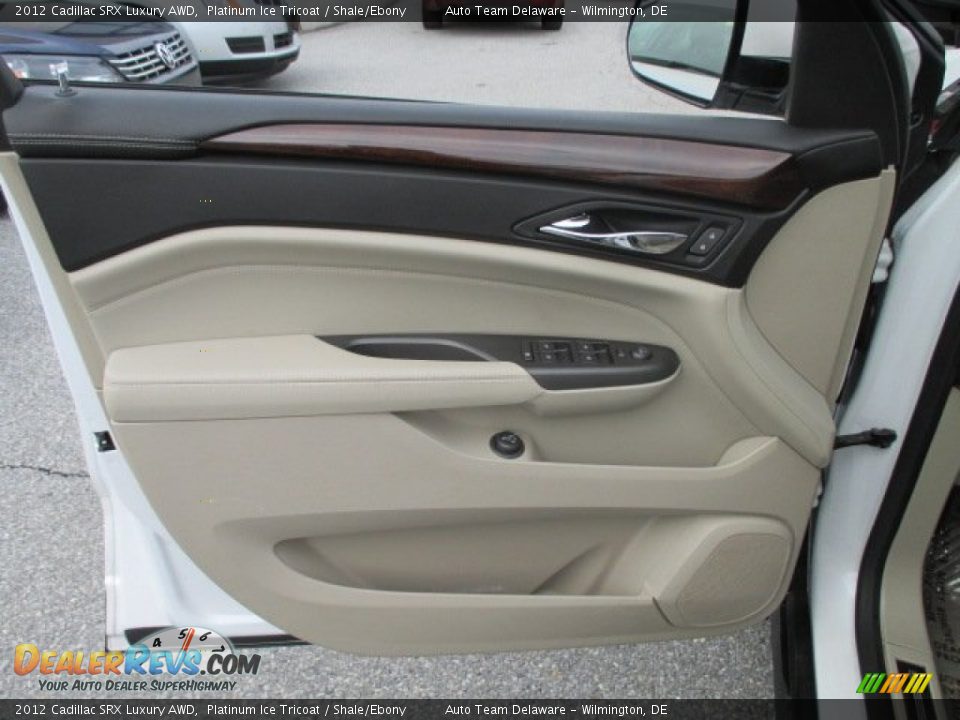 2012 Cadillac SRX Luxury AWD Platinum Ice Tricoat / Shale/Ebony Photo #25