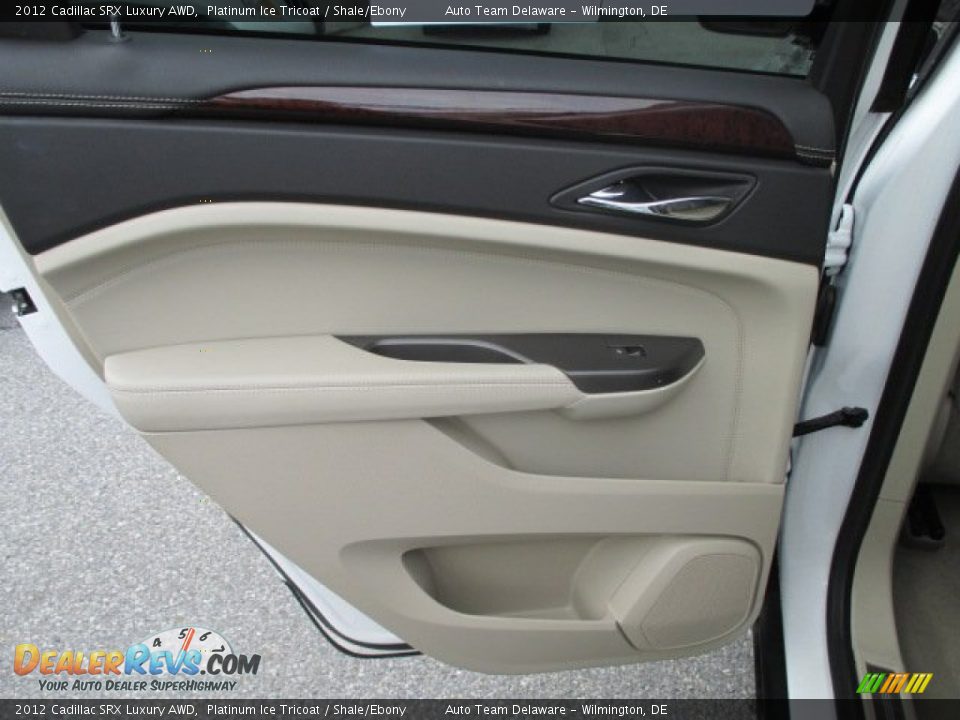 2012 Cadillac SRX Luxury AWD Platinum Ice Tricoat / Shale/Ebony Photo #26