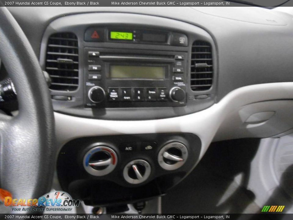 2007 Hyundai Accent GS Coupe Ebony Black / Black Photo #12