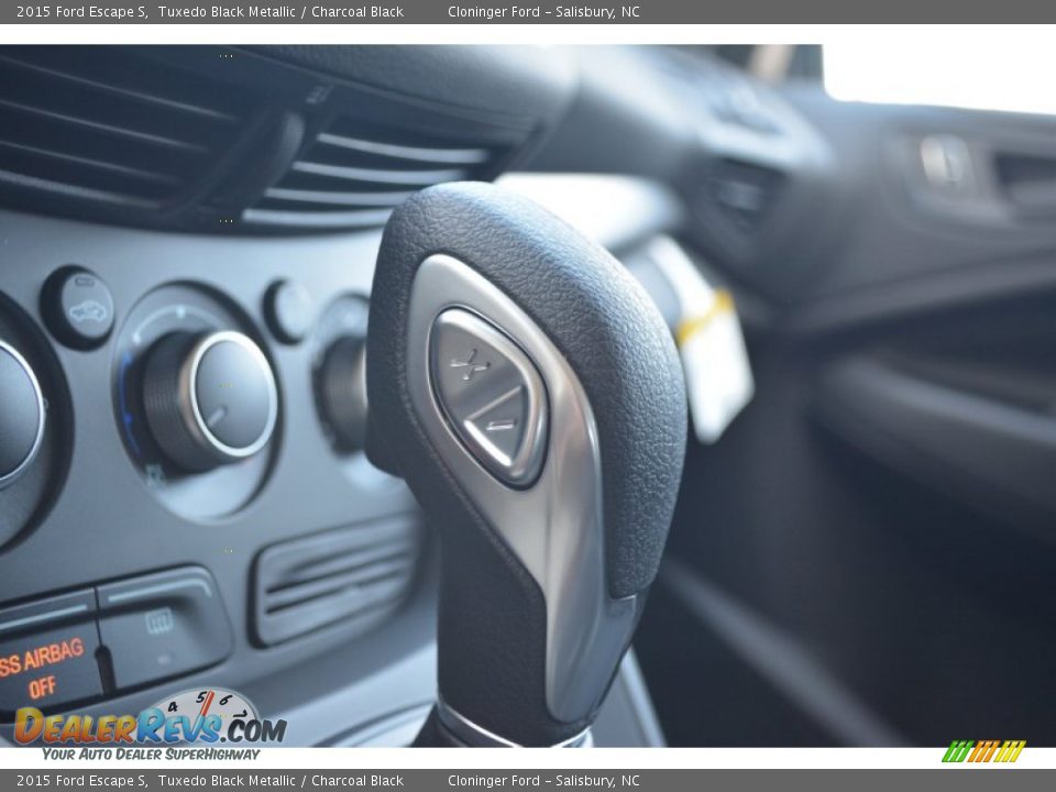 2015 Ford Escape S Tuxedo Black Metallic / Charcoal Black Photo #17