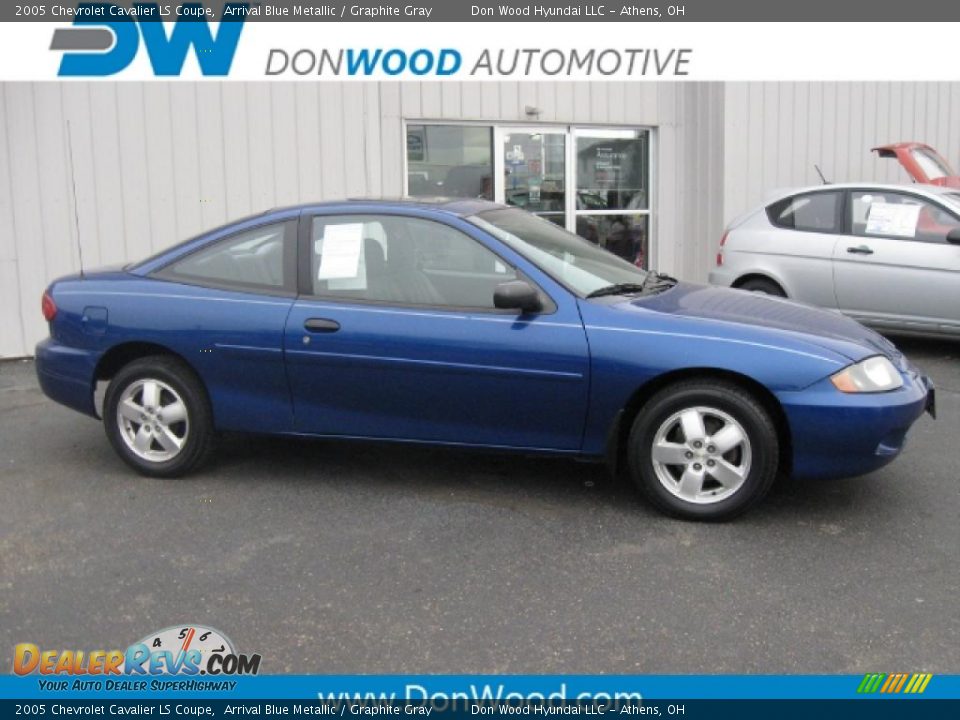 2005 Chevrolet Cavalier LS Coupe Arrival Blue Metallic / Graphite Gray Photo #4